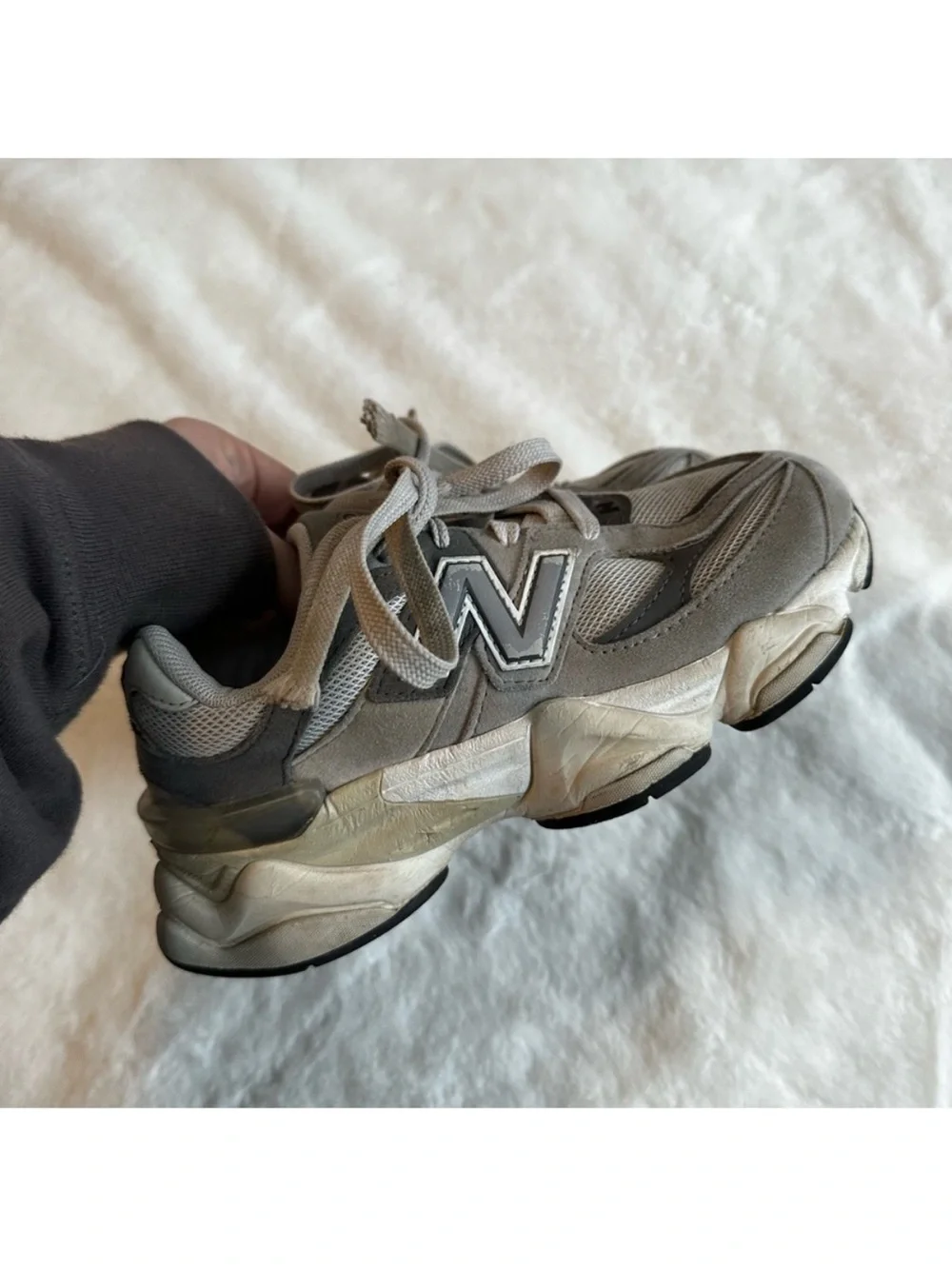 New Balance Boy’s 9060 Size 2 Sneakers